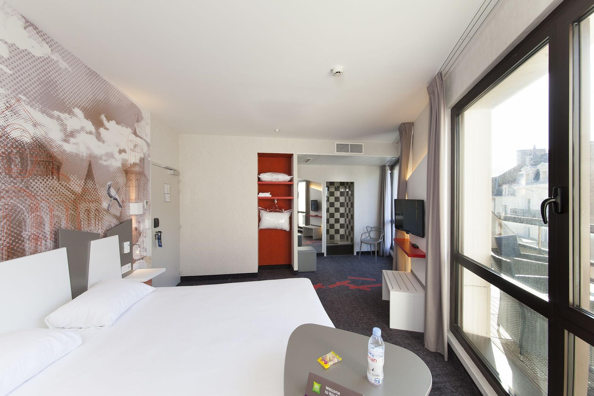 Ibis Styles Poitiers Centre Hotell Exteriör bild