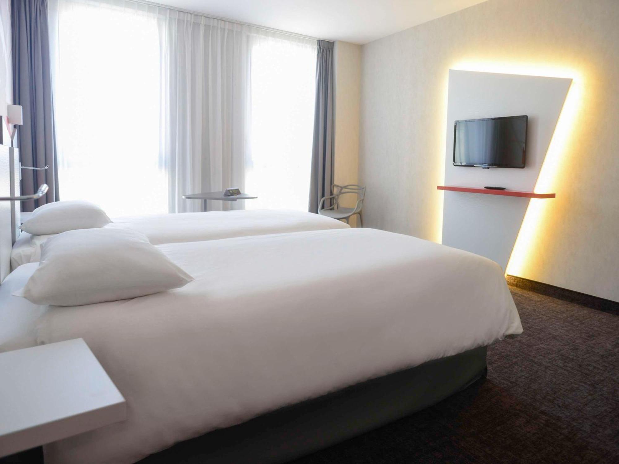 Ibis Styles Poitiers Centre Hotell Exteriör bild