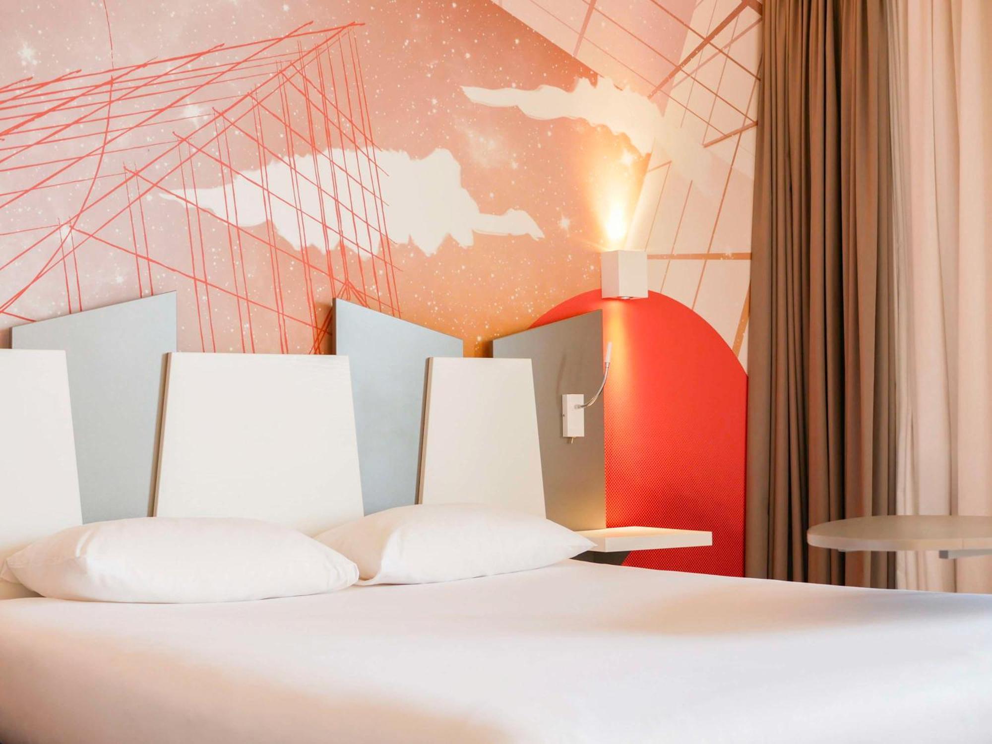 Ibis Styles Poitiers Centre Hotell Exteriör bild